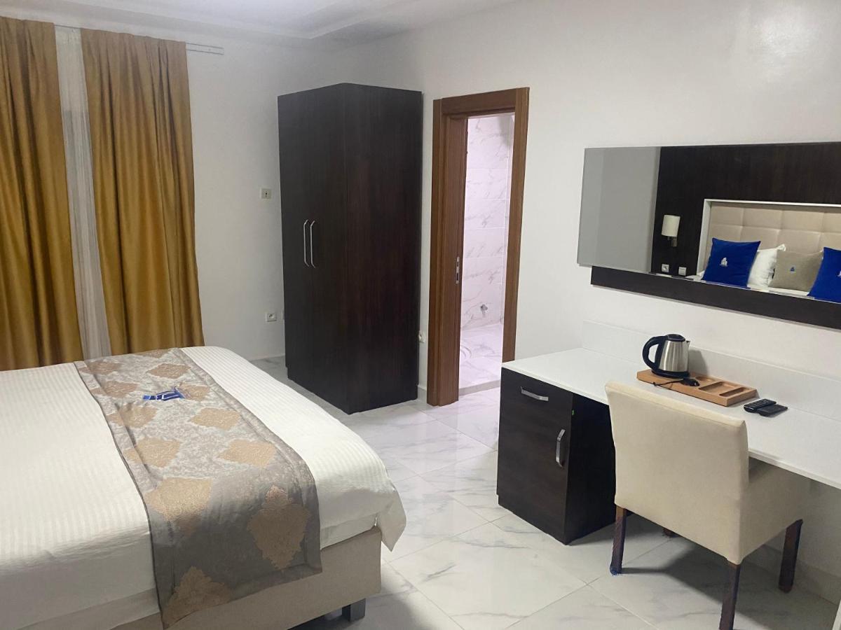 Hotel Esma นูอาดิบู ภายนอก รูปภาพ