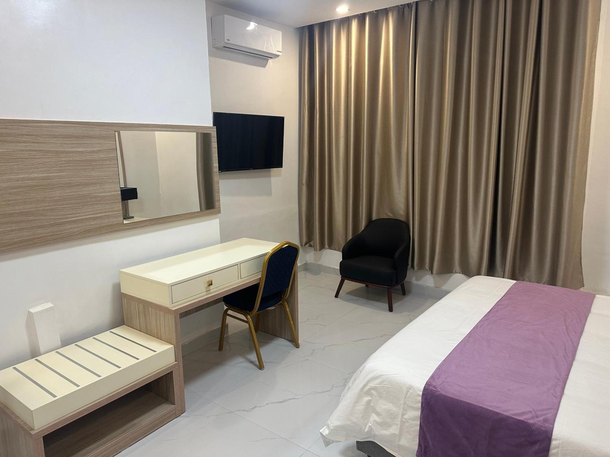 Hotel Esma นูอาดิบู ภายนอก รูปภาพ